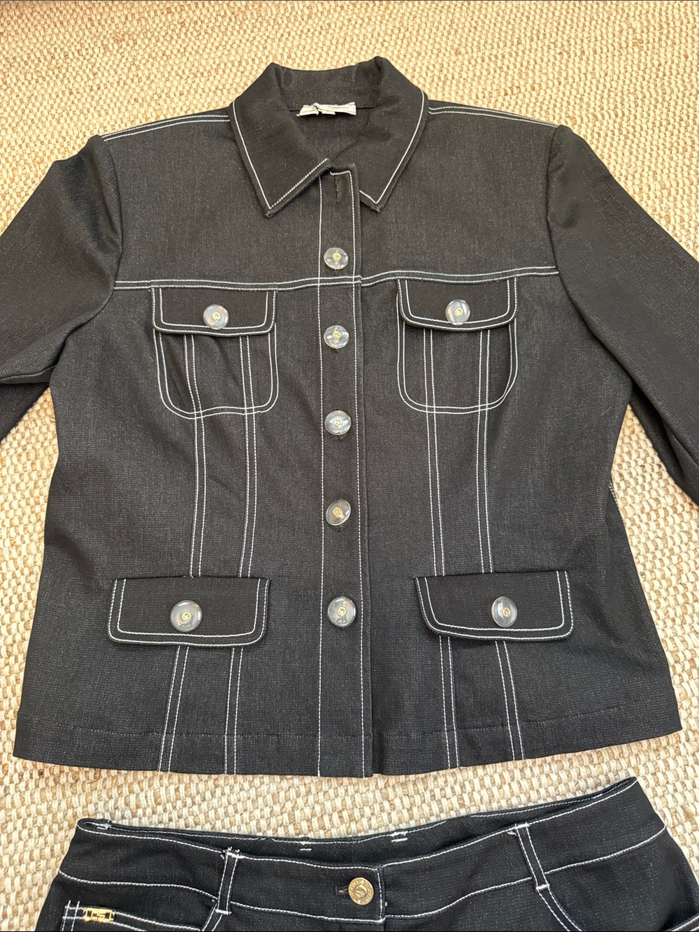 ST. JOHN SPORT JACKET AND PANTS SET Size Large/12